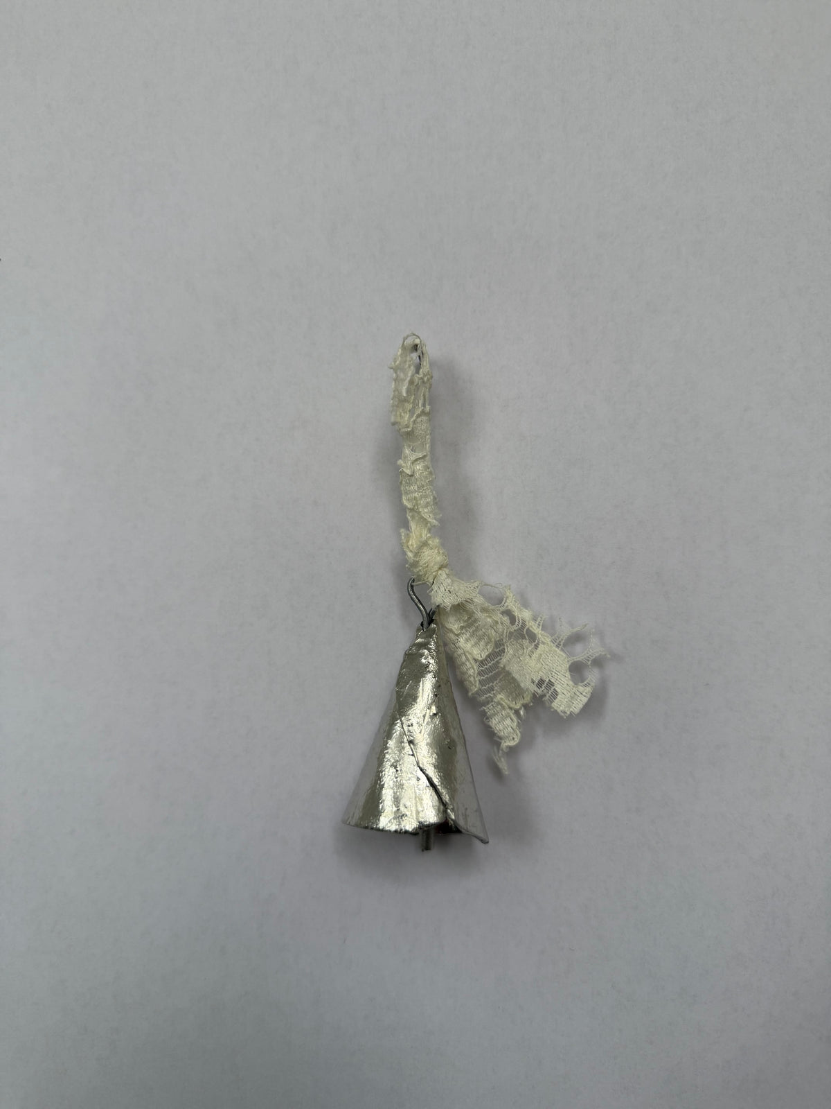 Tin bell ornament - Special ribbons
