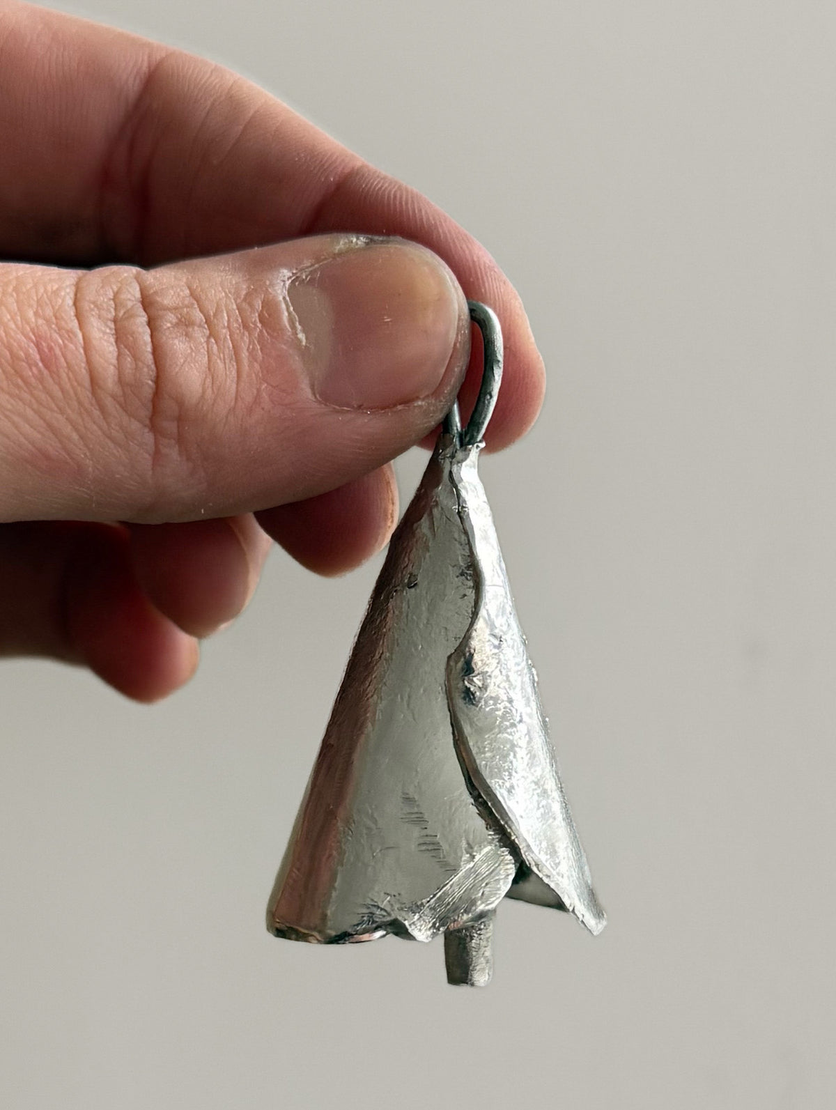 Tin bell ornament - Special ribbons